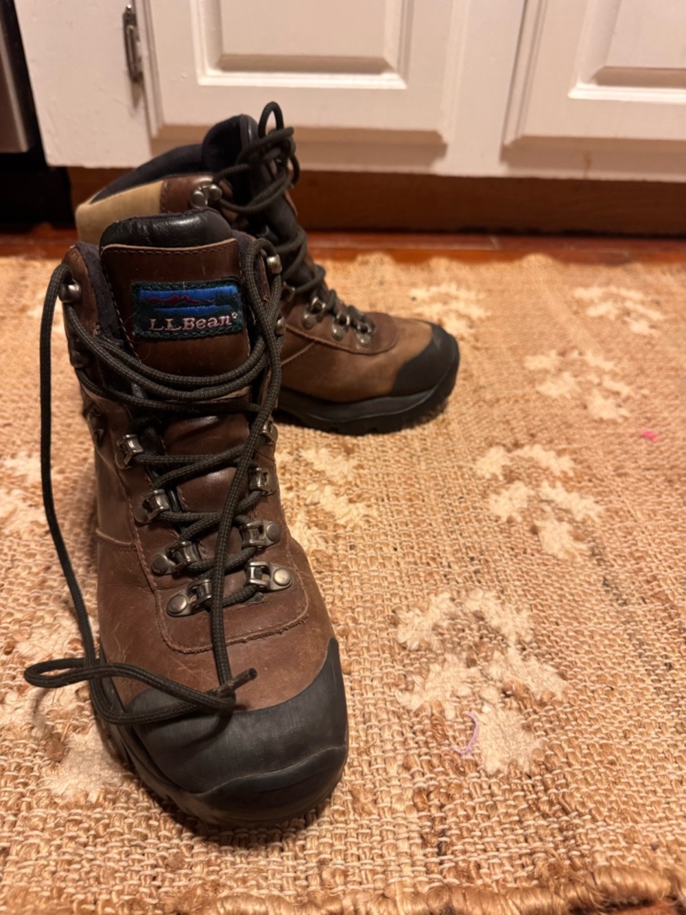 LL Bean Womens Hiking Boot Goretex Size 7.5 wide WATERPROOF - Picture 3 of 10